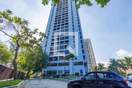 Apartamento para alugar com 80m², 2 quartos e 1 vaga Apartamento para alugar com 80m², 2 quartos e 1 vagaFachada