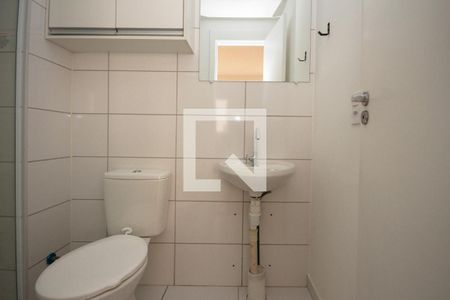 Banheiro de kitnet/studio para alugar com 1 quarto, 32m² em Vila Graciosa, São Paulo