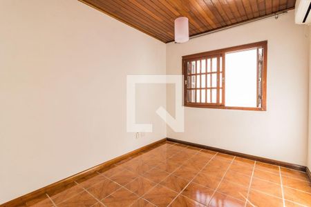 Dormitório de casa à venda com 4 quartos, 228m² em Jardim Itu, Porto Alegre