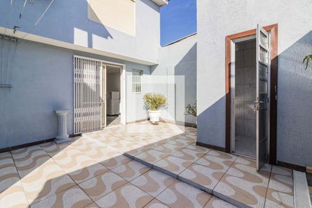 Quintal de casa à venda com 4 quartos, 228m² em Jardim Itu, Porto Alegre