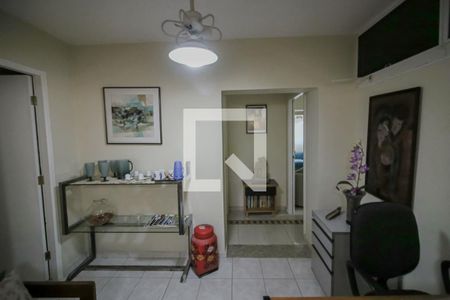 Casa à venda com 596m², 4 quartos e 10 vagasEscritorio