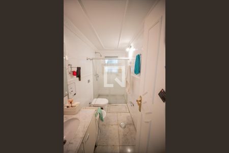 Casa à venda com 596m², 4 quartos e 10 vagasBanheiro Social