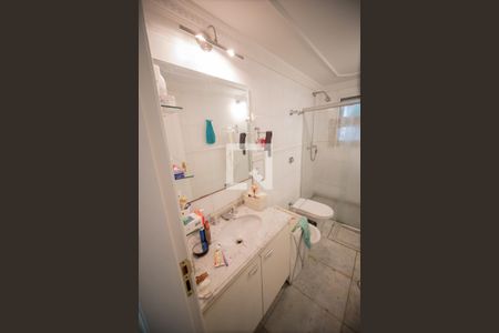 Casa à venda com 596m², 4 quartos e 10 vagasBanheiro Social