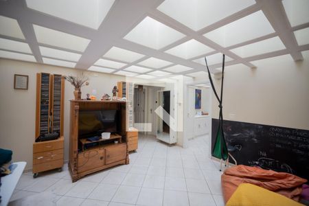 Casa à venda com 596m², 4 quartos e 10 vagasSala Entre Quartos