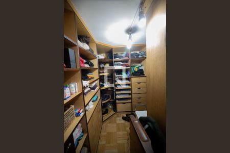 Casa à venda com 596m², 4 quartos e 10 vagasSuite 1