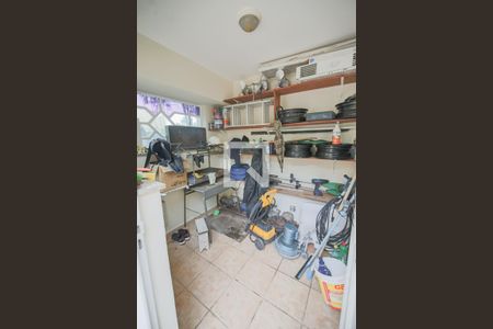 Casa à venda com 596m², 4 quartos e 10 vagasQuarto Ferramentas