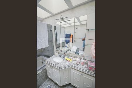 Casa à venda com 596m², 4 quartos e 10 vagasSuite 2 Quarto 4