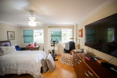 Casa à venda com 596m², 4 quartos e 10 vagasSuite 1