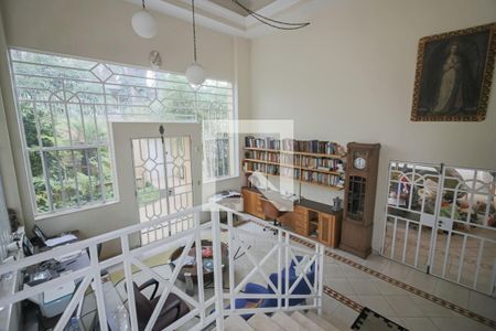 Casa à venda com 596m², 4 quartos e 10 vagasSala