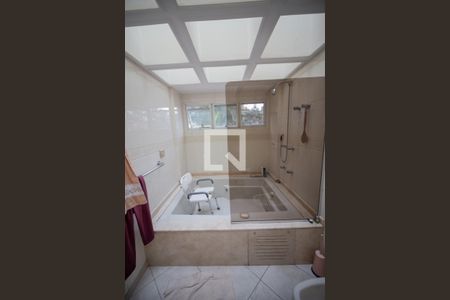 Casa à venda com 596m², 4 quartos e 10 vagasSuite 1