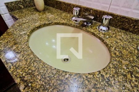 Apartamento para alugar com 220m², 3 quartos e 4 vagasBanheiro da Suíte 1