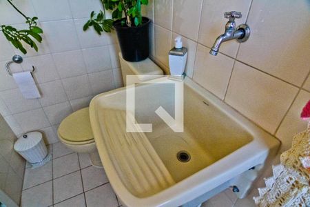 Apartamento para alugar com 220m², 3 quartos e 4 vagasBanheiro de Serviço