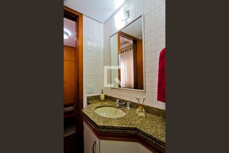 Apartamento para alugar com 220m², 3 quartos e 4 vagasBanheiro da Suíte 1