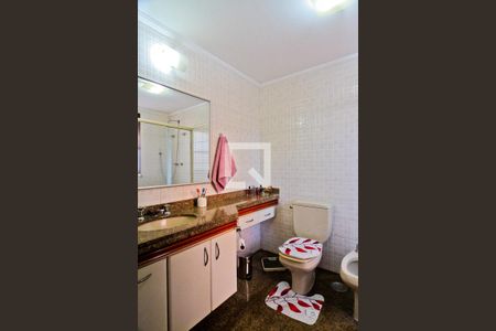 Apartamento para alugar com 220m², 3 quartos e 4 vagasBanheiro da Suíte 2