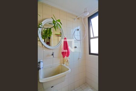 Apartamento para alugar com 220m², 3 quartos e 4 vagasBanheiro de Serviço