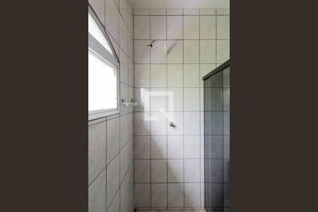 Casa à venda com 490m², 5 quartos e 3 vagas Casa à venda com 490m², 5 quartos e 3 vagasBanheiro