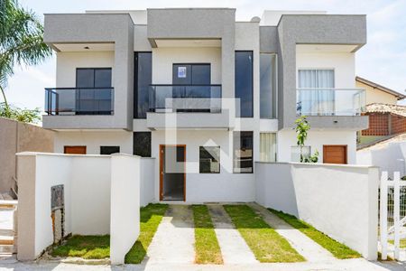 Casa para alugar com 373m², 2 quartos e 1 vaga Casa para alugar com 373m², 2 quartos e 1 vagaFachada