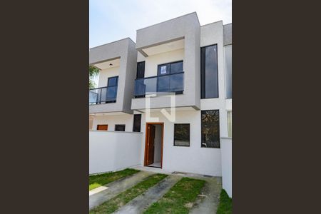 Casa para alugar com 373m², 2 quartos e 1 vaga Casa para alugar com 373m², 2 quartos e 1 vagaFachada