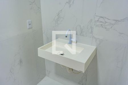 Casa para alugar com 373m², 2 quartos e 1 vaga Casa para alugar com 373m², 2 quartos e 1 vagaBanheiro do Quarto 2