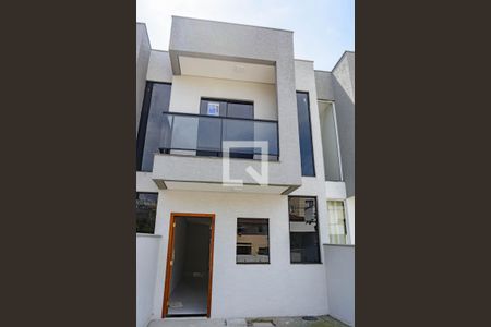 Casa para alugar com 373m², 2 quartos e 1 vaga Casa para alugar com 373m², 2 quartos e 1 vagaFachada