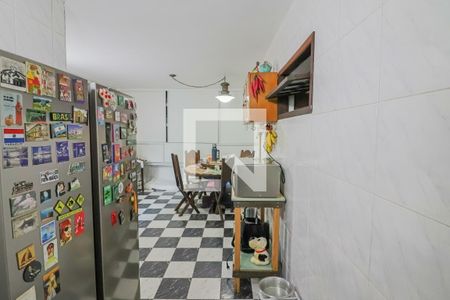 Casa à venda com 159m², 3 quartos e 2 vagas Casa à venda com 159m², 3 quartos e 2 vagasCozinha