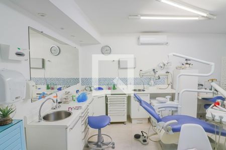 Casa à venda com 159m², 3 quartos e 2 vagas Casa à venda com 159m², 3 quartos e 2 vagasSala - Parte Tras