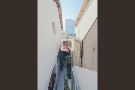 Casa à venda com 159m², 3 quartos e 2 vagas Casa à venda com 159m², 3 quartos e 2 vagasCorredor