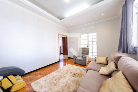 Sala de casa à venda com 3 quartos, 240m² em Nova Suíça, Belo Horizonte