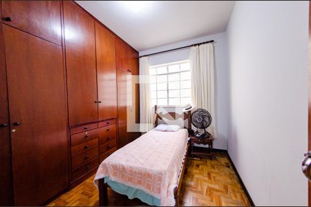 Quarto 2 de casa à venda com 3 quartos, 240m² em Nova Suíça, Belo Horizonte