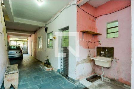 Casa para alugar com 50m², 1 quarto e sem vagaÁrea de Serviço