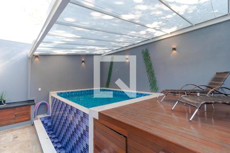 Casa à venda com 205m², 3 quartos e 3 vagasPiscina