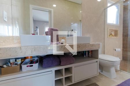 Casa à venda com 205m², 3 quartos e 3 vagasBanheiro da Suíte