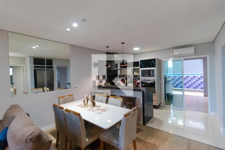 Casa à venda com 205m², 3 quartos e 3 vagasSalas