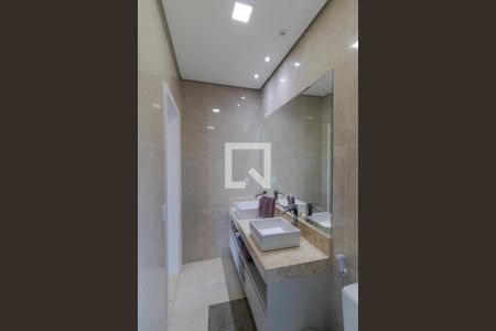 Casa à venda com 205m², 3 quartos e 3 vagasBanheiro da Suíte