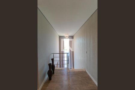 Casa à venda com 205m², 3 quartos e 3 vagasEscada