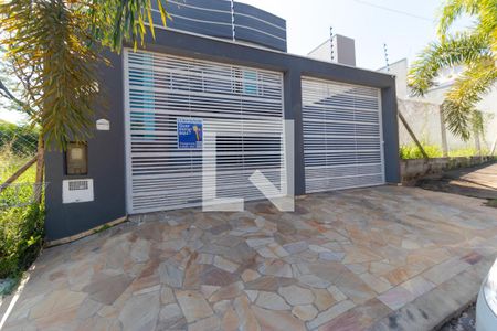 Casa à venda com 205m², 3 quartos e 3 vagasFachada