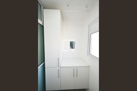 Apartamento para alugar com 51m², 2 quartos e 1 vaga Apartamento para alugar com 51m², 2 quartos e 1 vagaLavanderia