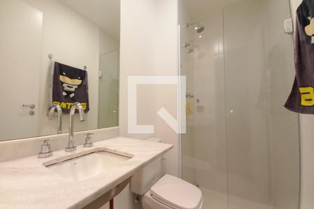 Apartamento à venda com 103m², 3 quartos e 2 vagas Apartamento à venda com 103m², 3 quartos e 2 vagasBanheiro Corredor
