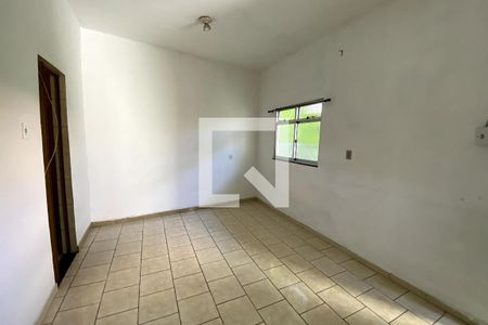 Sala de kitnet/studio para alugar com 1 quarto, 30m² em Jardim Vila Nova, Duque de Caxias