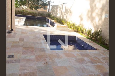 Apartamento à venda com 35m², 2 quartos e sem vagaÁrea comum - Piscina