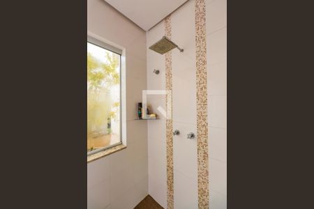 Casa à venda com 300m², 3 quartos e 3 vagasBanheiro da Suíte 1