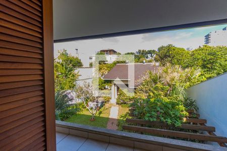 Casa à venda com 300m², 3 quartos e 3 vagasVaranda da Suíte 3