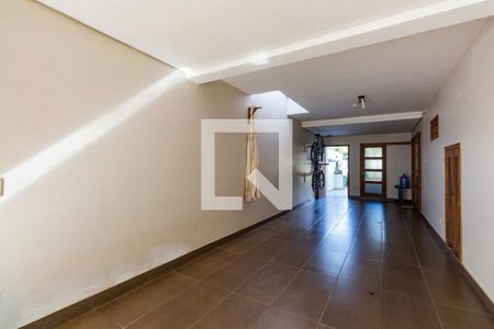 Casa à venda com 300m², 3 quartos e 3 vagasGaragem