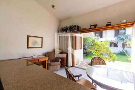 Casa à venda com 300m², 3 quartos e 3 vagasSalão de Festas