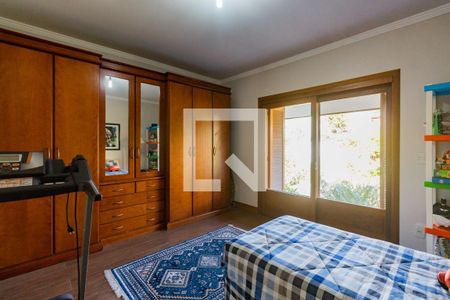 Casa à venda com 300m², 3 quartos e 3 vagasSuíte 2