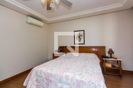 Casa à venda com 300m², 3 quartos e 3 vagasSuíte 1