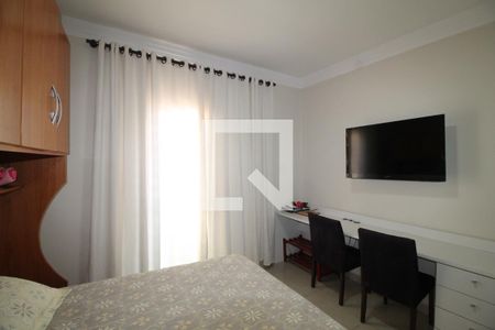 Casa à venda com 225m², 3 quartos e 6 vagasQuarto 1 - suíte