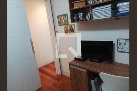 Quarto 1 de apartamento para alugar com 2 quartos, 54m² em São Lucas, São Paulo