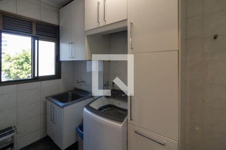 Apartamento para alugar com 296m², 4 quartos e 4 vagas Apartamento para alugar com 296m², 4 quartos e 4 vagasArea de Serviço