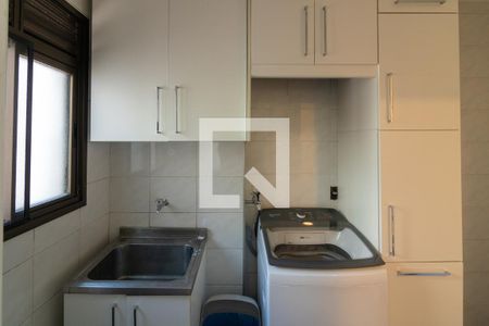 Apartamento para alugar com 296m², 4 quartos e 4 vagas Apartamento para alugar com 296m², 4 quartos e 4 vagasArea de Serviço